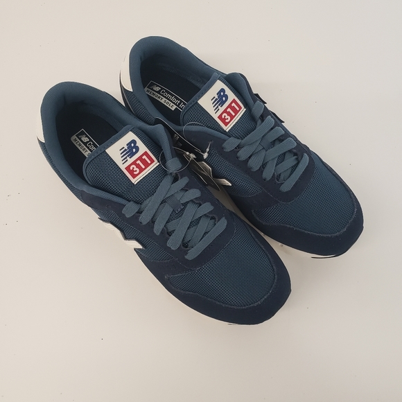 New Balance Men's Athleisure Classic Sneakers - US10.5 - Picture 2 of 11